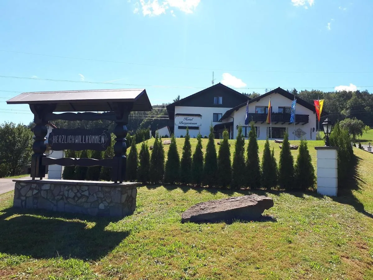 Hotel - Gasthof Spessarttor & Hotel Bergwiesen - Zimmer Mit Balkon Lohr am Main Germany